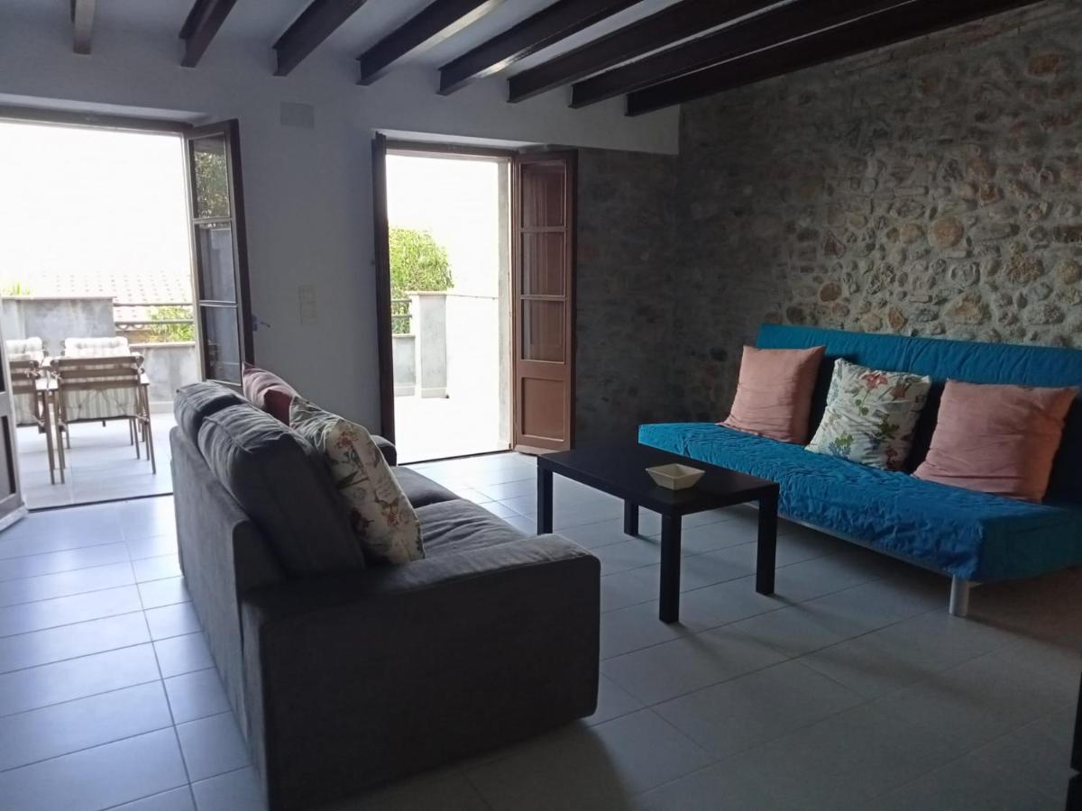 L'Horitzo I Apartment Llado Ngoại thất bức ảnh